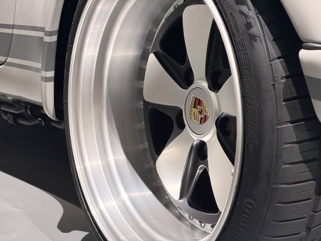 911 Type964 F-Widebody �ʐ^
