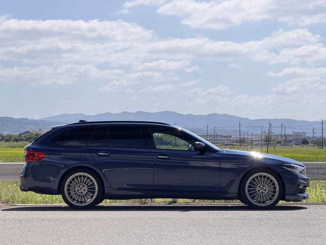 B5 BiTurbo Touring �ʐ^