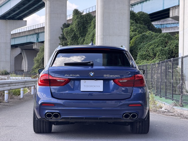 B5 BiTurbo Touring �ʐ^