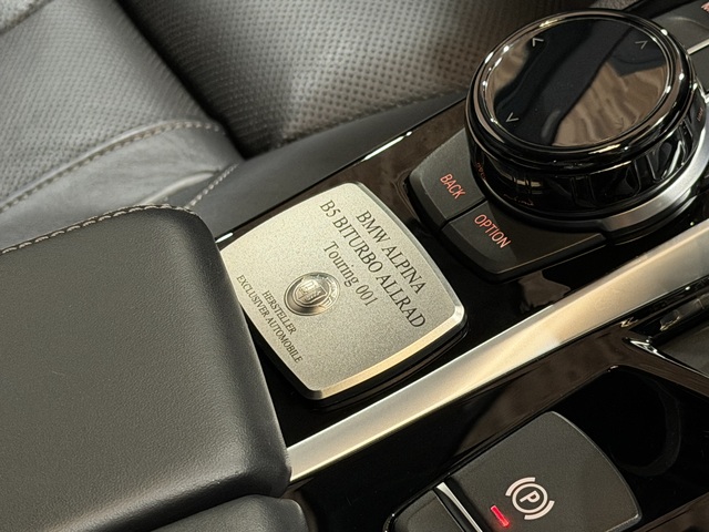 B5 BiTurbo Touring �ʐ^