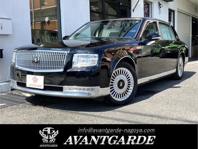 �g��