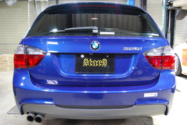 BMW 3V[Y@摜04