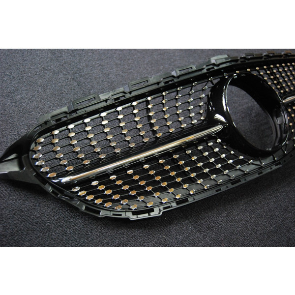 s.d.fЃIWii C-Class W205 Diamond grille BLACK@摜03