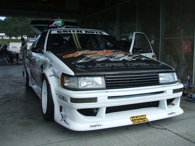 AE86 n`ÑI[o[tF_[ ŃChdl