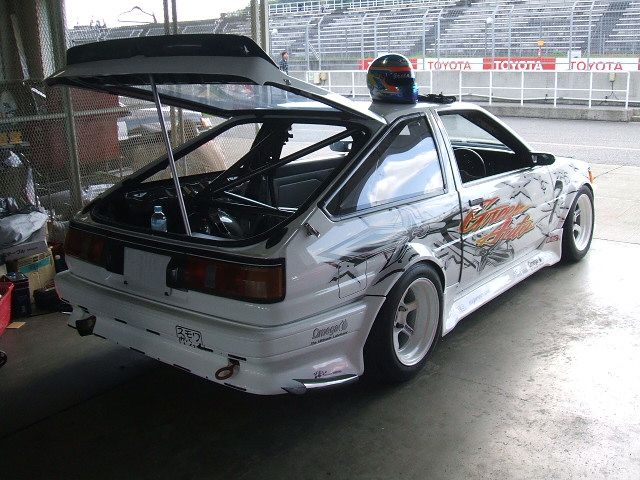 AE86 n`ÑI[o[tF_[ ŃChdl