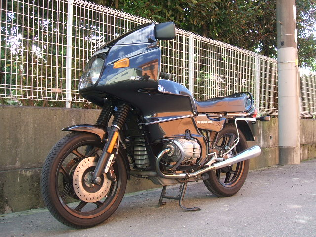 BMW  R1000RS  ̃JE̕C  HAhAC