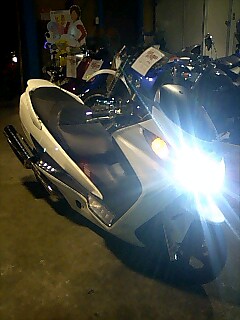 HID�w�b�h���C�g