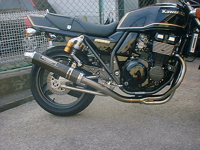 ZRXマフラーヨシムラ