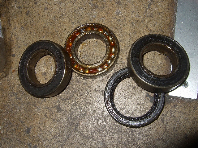 nuxAOłB