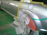 サフェーサーを塗装しました。 細かい歪みを無くしていきます。