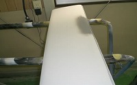 ドアモールも下地作業が終わりました。 これから塗装していきます。