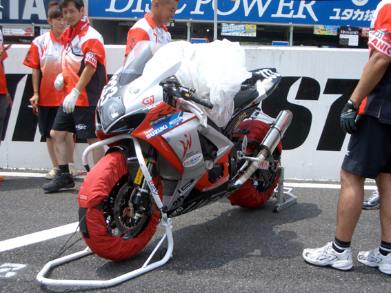 NO.333 WIN-CHU SUZUKI RACING TEAM