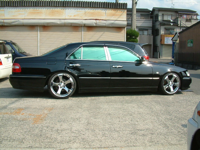 ｙ３３シーマ 車高調 取り付け