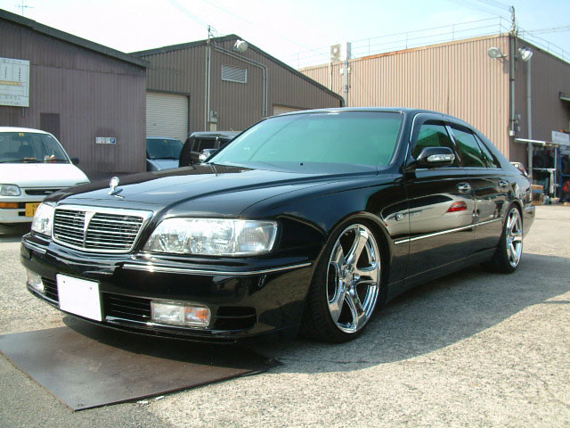 Y33シーマ 車高調 取り付け