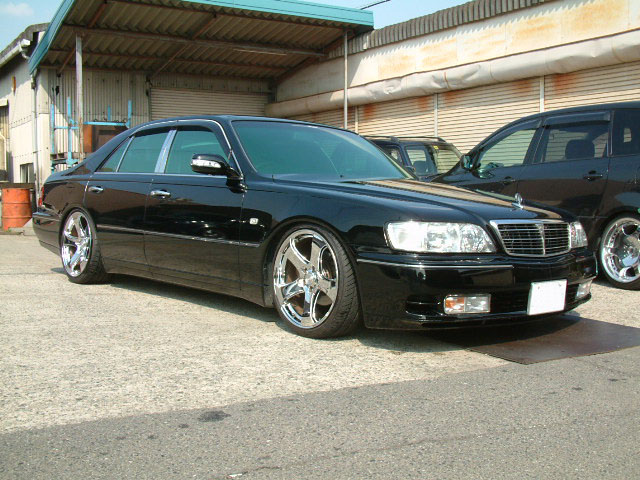 33シーマ シーマ車高調 シーマの33シーマ・車高調交換に関するカスタム事例｜車の