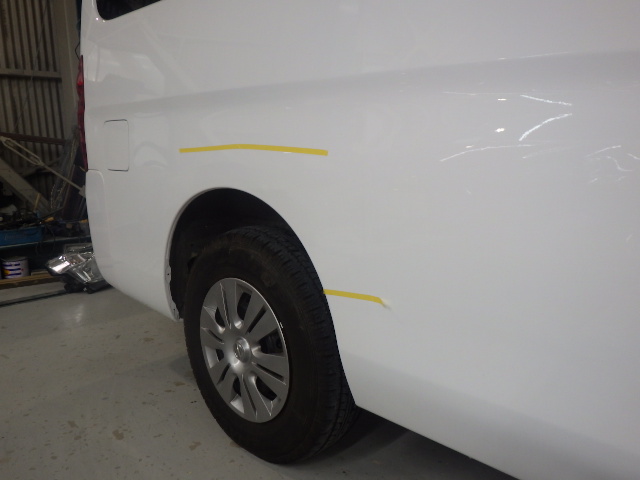 日産 キャラバン(福祉車両) 板金塗装修理事例